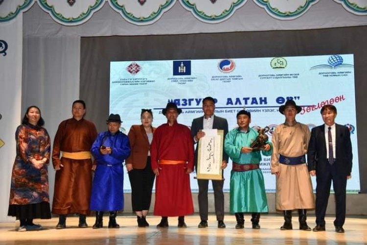 “Язгуур алтан өв” наадамд амжилттай  оролцож тэргүүн байр эзэллээ.